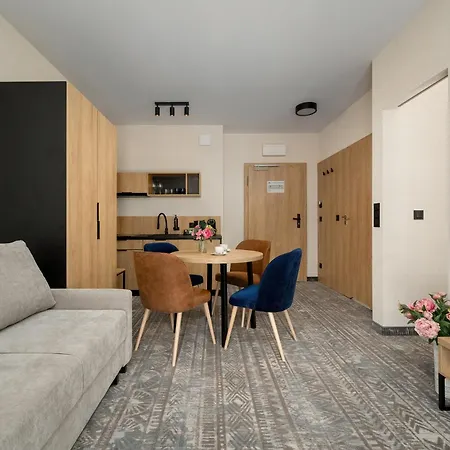 Stylowe Apartamenty Z Parkingiem Oraz Basenem I Silownia By Noclegi Renters Διαμέρισμα