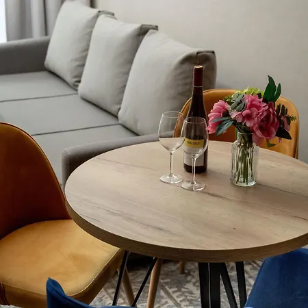 Stylowe Z Parkingiem Oraz Basenem I Silownia By Renters * 斯克拉斯卡波伦巴