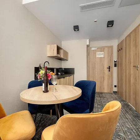 Stylowe Apartamenty Z Parkingiem Oraz Basenem I Silownia By Noclegi Renters Szklarska Poręba