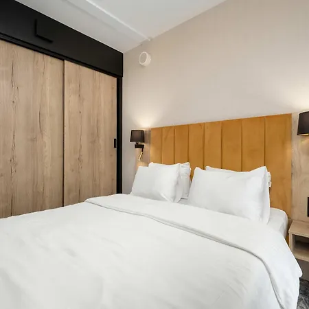公寓 Stylowe Z Parkingiem Oraz Basenem I Silownia By Renters 斯克拉斯卡波伦巴