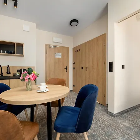 Stylowe Apartamenty Z Parkingiem Oraz Basenem I Silownia By Noclegi Renters Διαμέρισμα